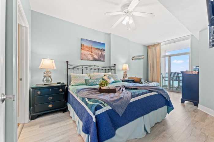 Crescent Keyes — Guest room