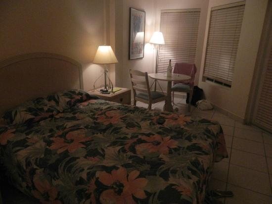 Crews Inn Hotel Yachting Centre — Guest room