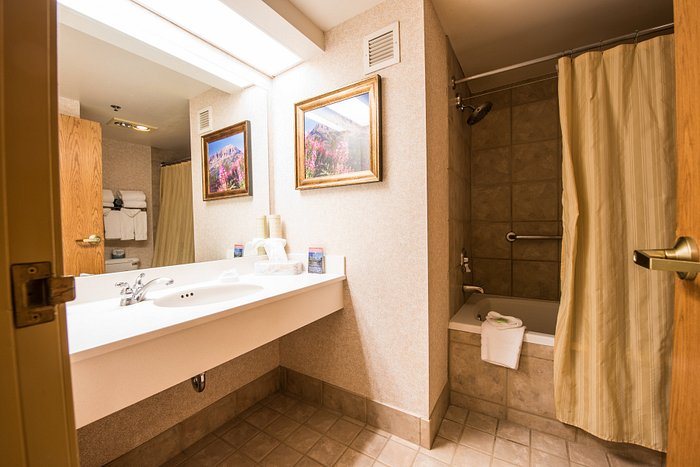 Cristiana Guesthaus — Bathroom