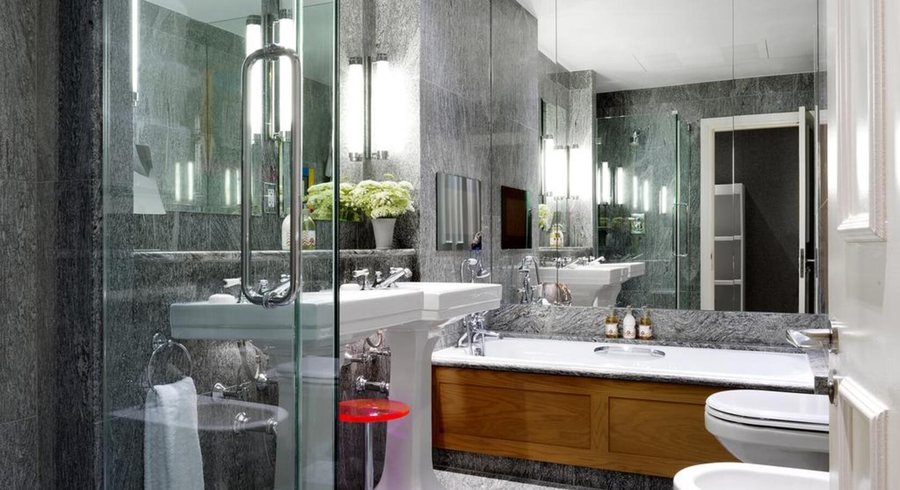 Crosby Street Hotel New York City New York — Bathroom
