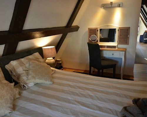 Crown Guesthouse — Guest room