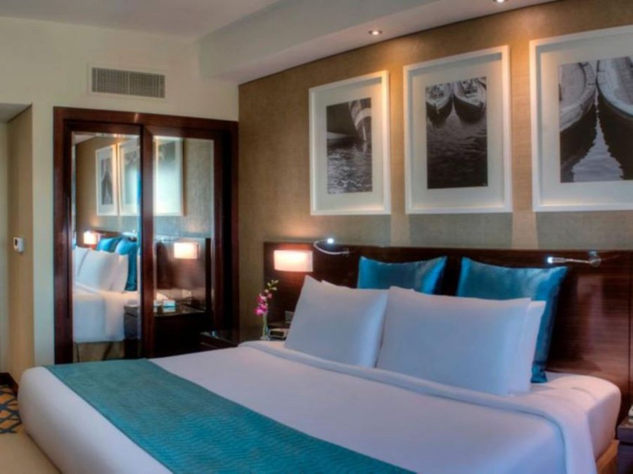 Crowne Plaza Dubai Deira By IHG — Guest room
