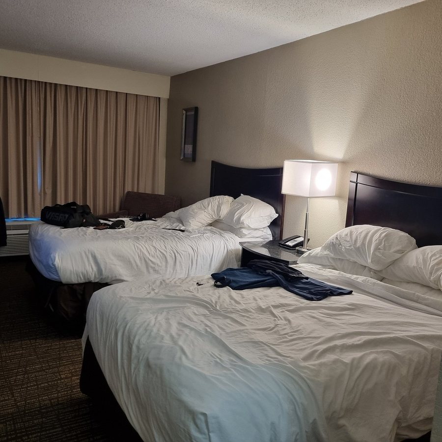 Crowne Plaza Memphis Downtown By Ihg — Guest room