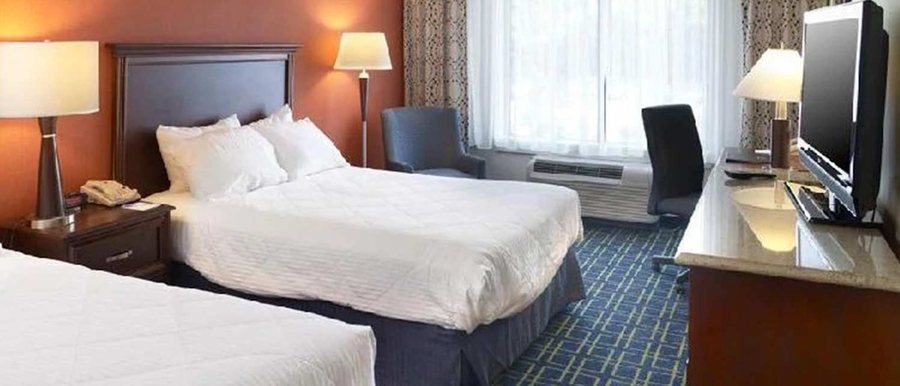 Crowne Plaza Philadelphia King of Prussia by IHG — Guest room