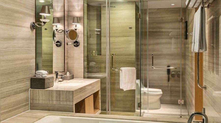 Crowne Plaza Shanghai by IHG — Bathroom