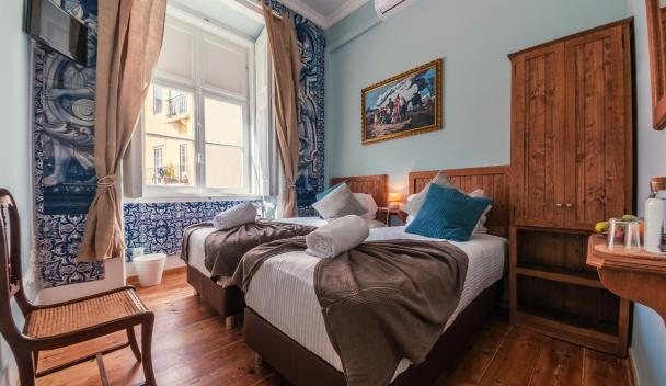 Cruz Apartments Lisbon — Guest room