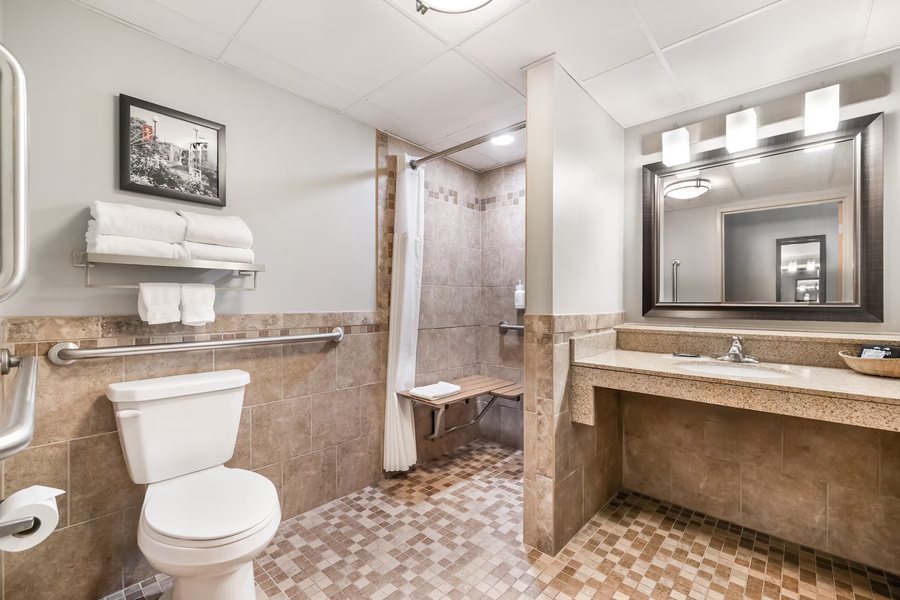 Crystal Inn Hotel Suites West Valley City — Bathroom