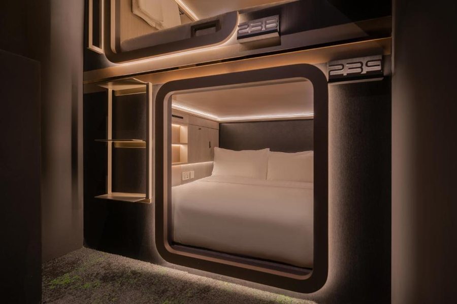 Cube Social Boutique Capsule Hotel — Guest room