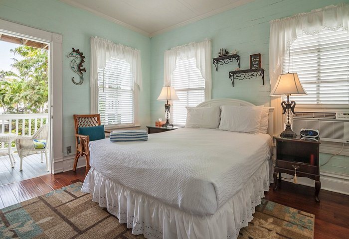 Curry House — Guest room