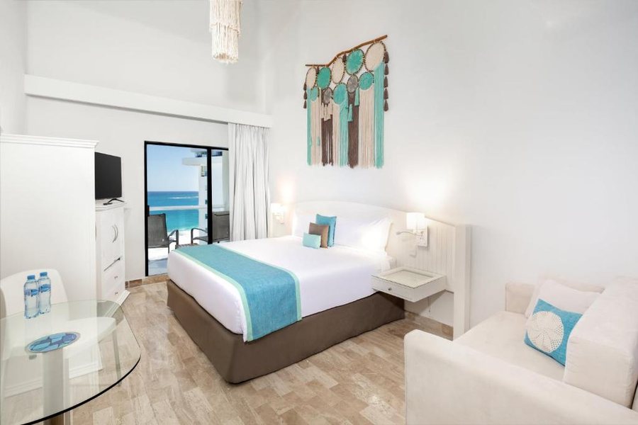 Cyan Cancun Hotel Spa — Guest room