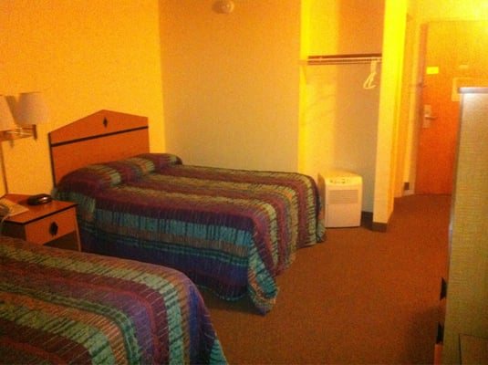 Cypress Cove Lodge — Guest room
