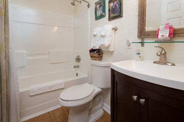 Cypress Creek Cottages — Bathroom