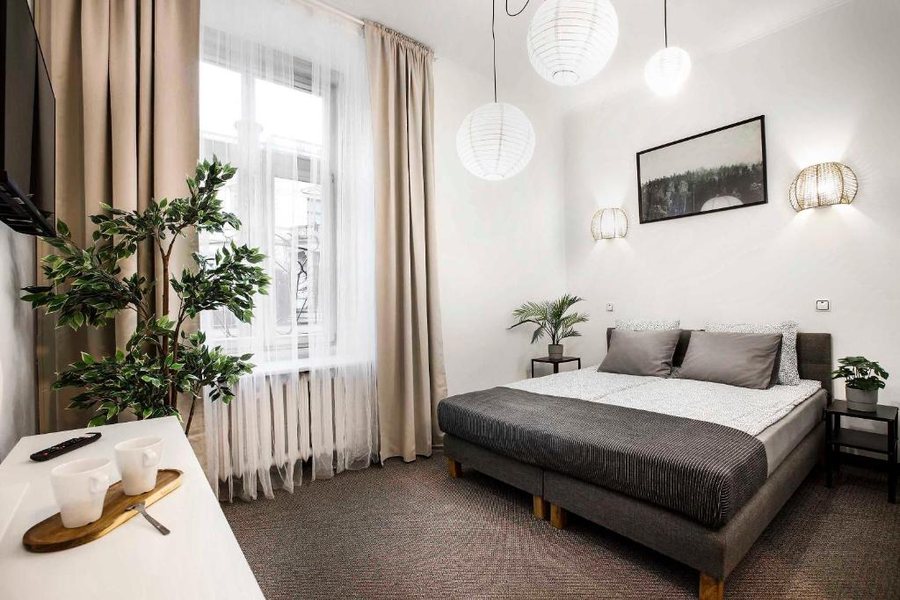 Czapskich Apartments — Guest room