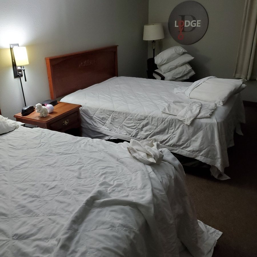 Dakotah Lodge — Guest room