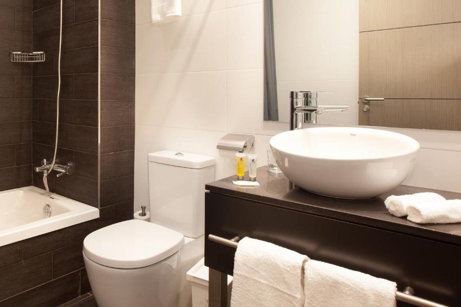 Dalia Ramblas Hotel Barcelona Catalonia — Bathroom
