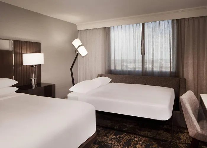 Dallas Fort Worth Airport Marriott — Guest room
