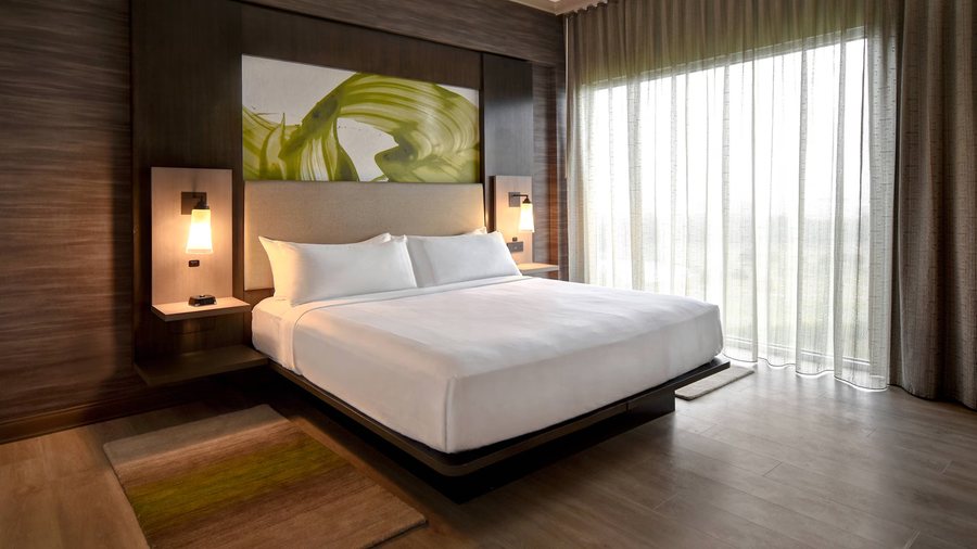 Dallas Fort Worth Marriott Hotel Golf Club at Champions Circle — Guest room