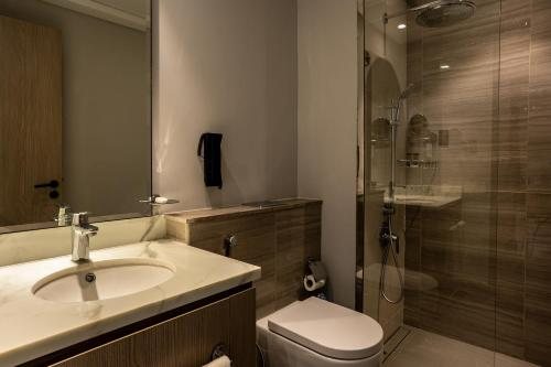 Damac Hills 2 Hotel Edge by Rotana — Bathroom