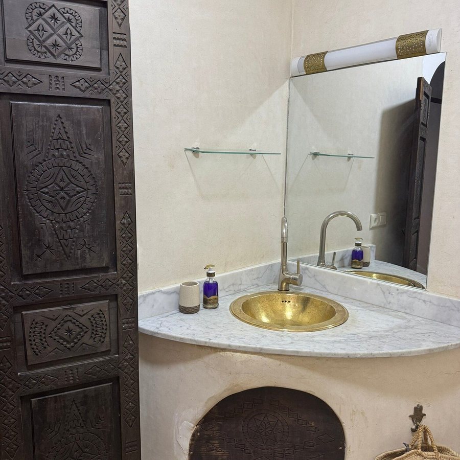 Dar Asdika — Bathroom
