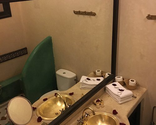 Dar Hanane — Bathroom