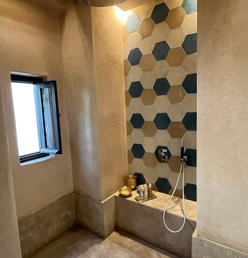 Dar Kandi — Bathroom