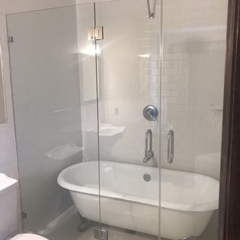 Dartmouth House — Bathroom