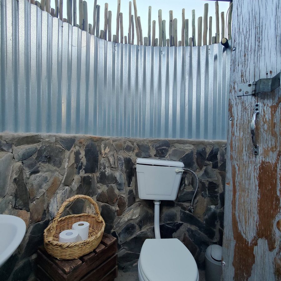 Daureb Isib Campsite and B B — Bathroom