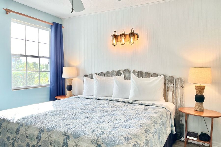 Davis House Inn — Guest room