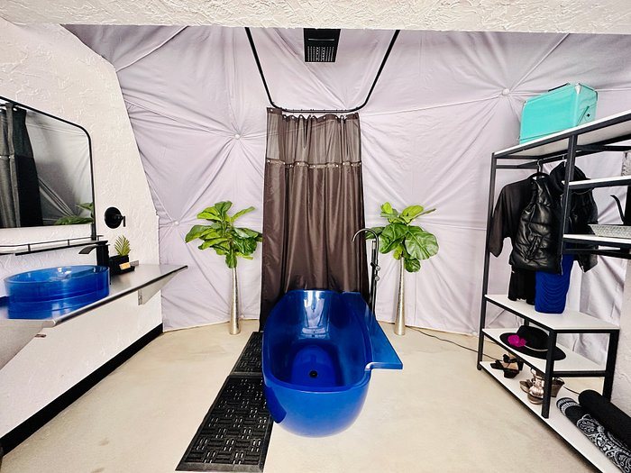 DayDreamer Domes — Bathroom