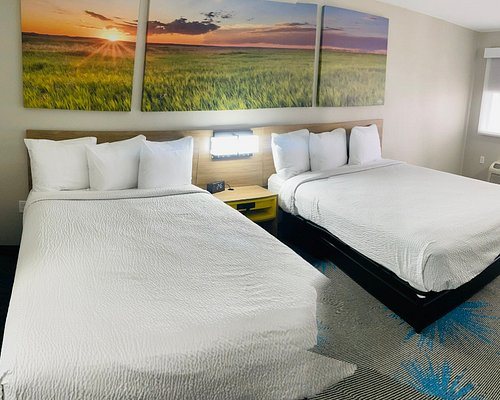 Days Inn by Wyndham Amarillo Medical Center — Guest room