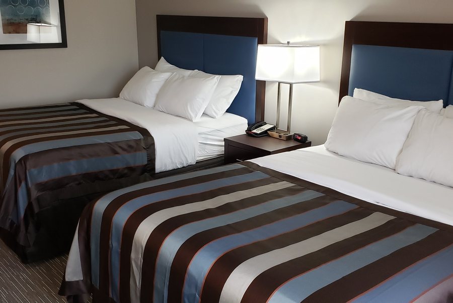 Days Inn by Wyndham Christiansburg — Guest room