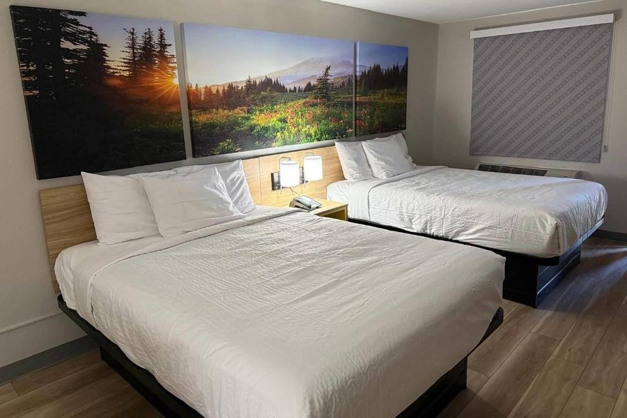 Days Inn by Wyndham El Reno — Guest room