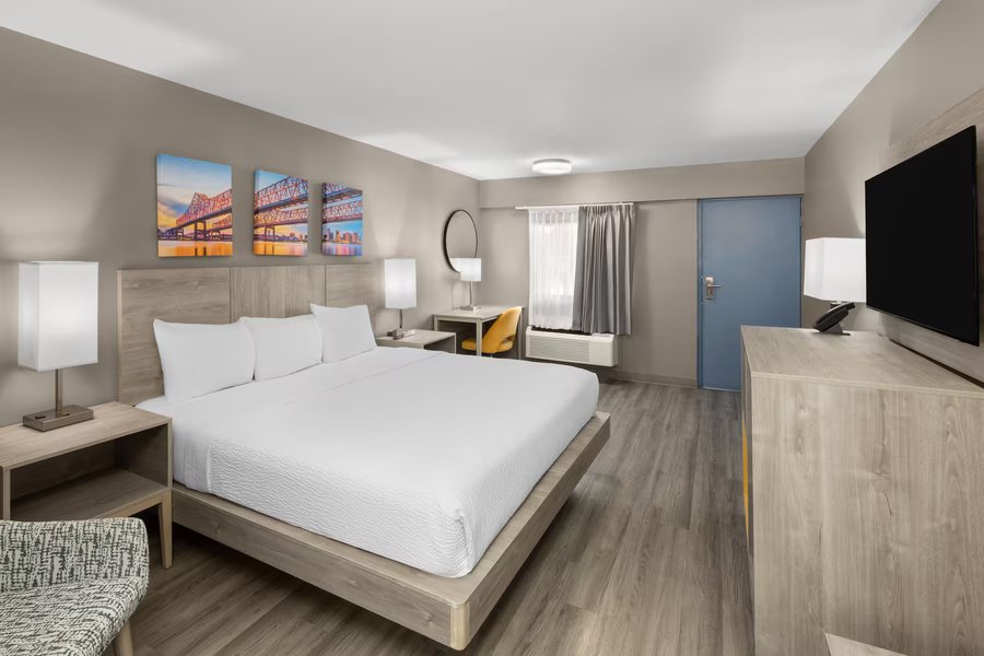 Days Inn By Wyndham Kenner New Orleans Airport South — Guest room