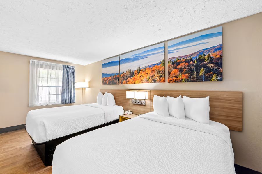 Days Inn by Wyndham Lexington — Guest room