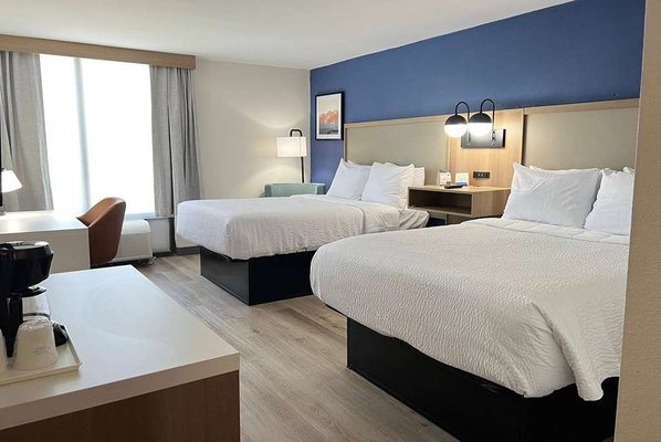 Days Inn by Wyndham Myrtle Beach Grand Strand — Guest room
