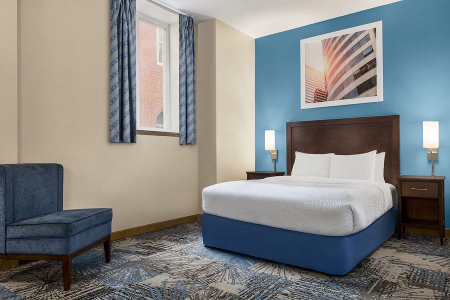 Days Inn by Wyndham Philadelphia Convention Center — Guest room