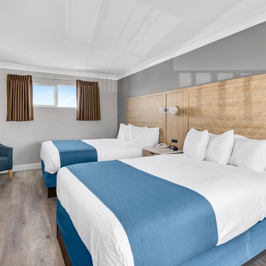 Days Inn by Wyndham Whittier Los Angeles — Guest room