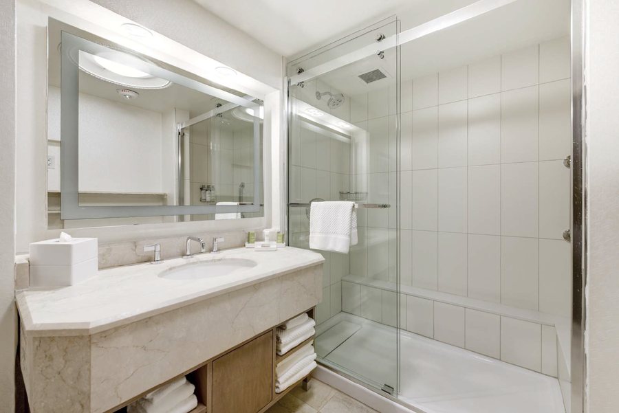 DC International Hostel 1 — Bathroom