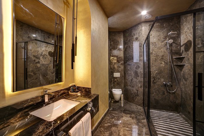 DeCamondo Galata A Tribute Portfolio Hotel Istanbul — Bathroom