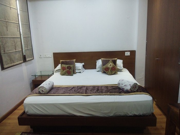 DeerPark Villa — Guest room