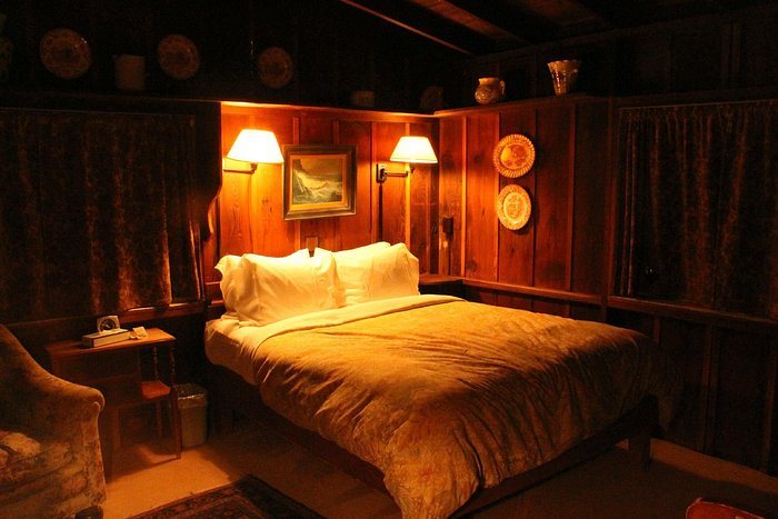 Deetjen s Big Sur Inn — Guest room