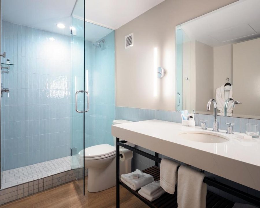 Delamar Traverse City — Bathroom