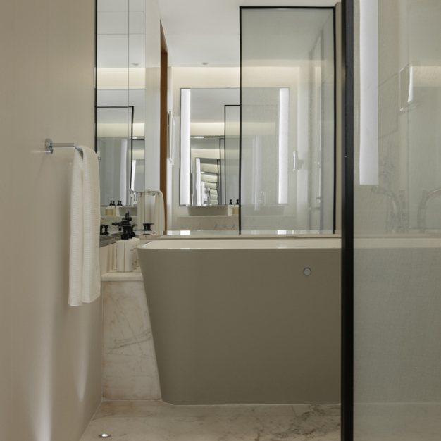 Delano Dubai — Bathroom