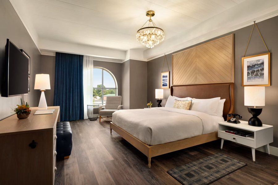 Delta Cotton Co Apartments — Guest room