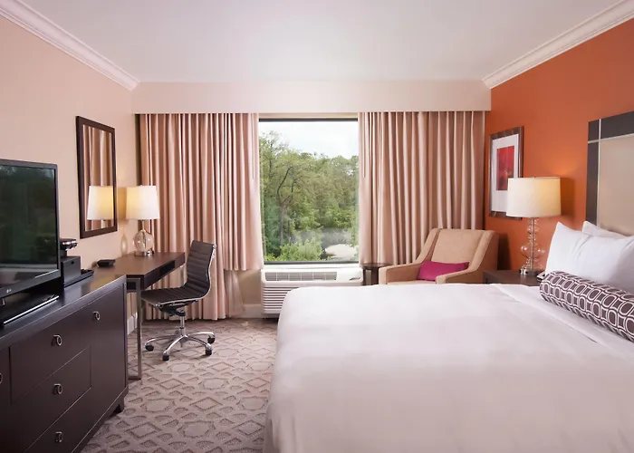 Delta Hotels by Marriott Orlando Lake Buena Vista Orlando Florida — Guest room