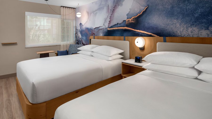 Delta Hotels Santa Clara Silicon Valley — Guest room