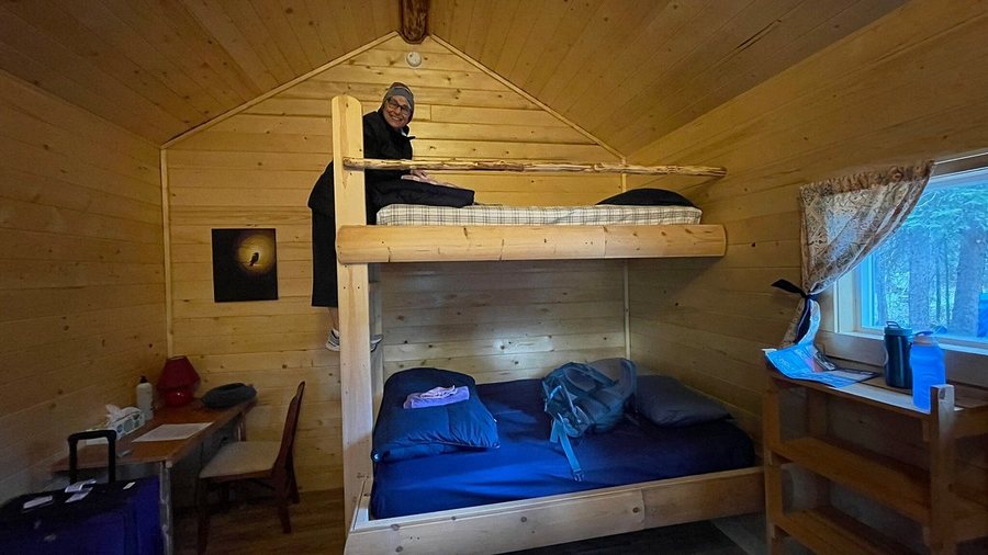 Denali Hostel Cabins — Guest room