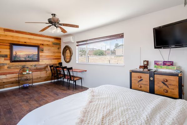 Desert Lily — Guest room