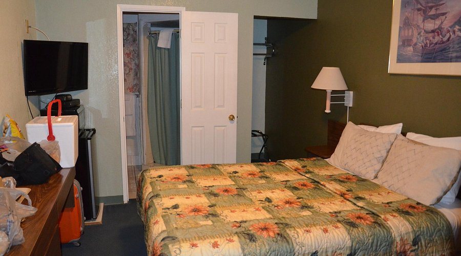 Desert View RV Resort — Guest room
