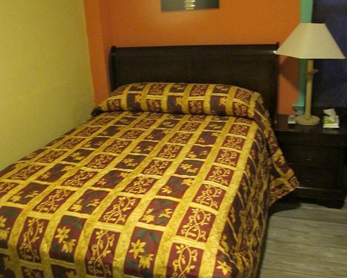 Desmond Hotel — Guest room